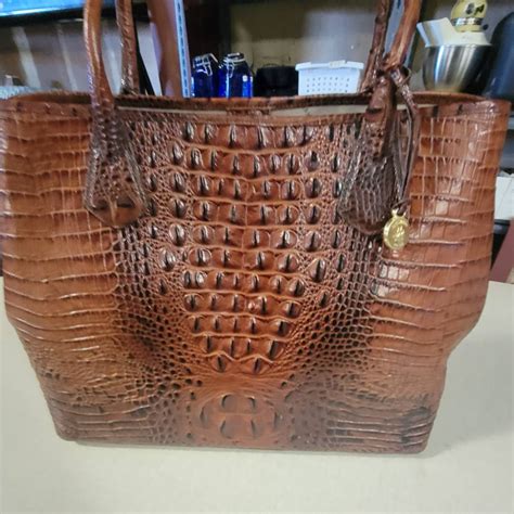 handbag auctions online.